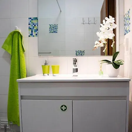 Comfortable In 95 Sqm Includes Parking *