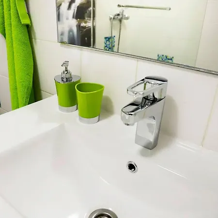 Comfortable In 95 Sqm Includes Parking Apartment Funchal (Madeira)